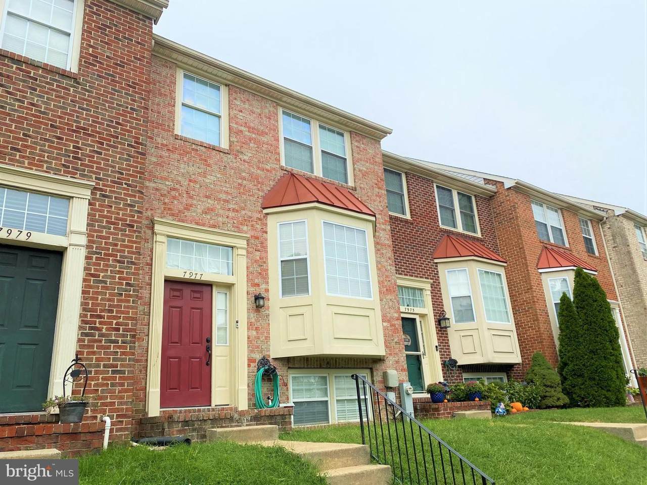 7977 River Rock Way - Photo 1