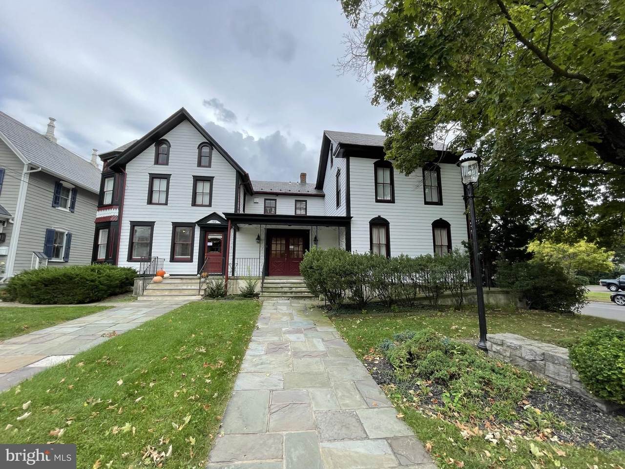 182 Court Street - Photo 1