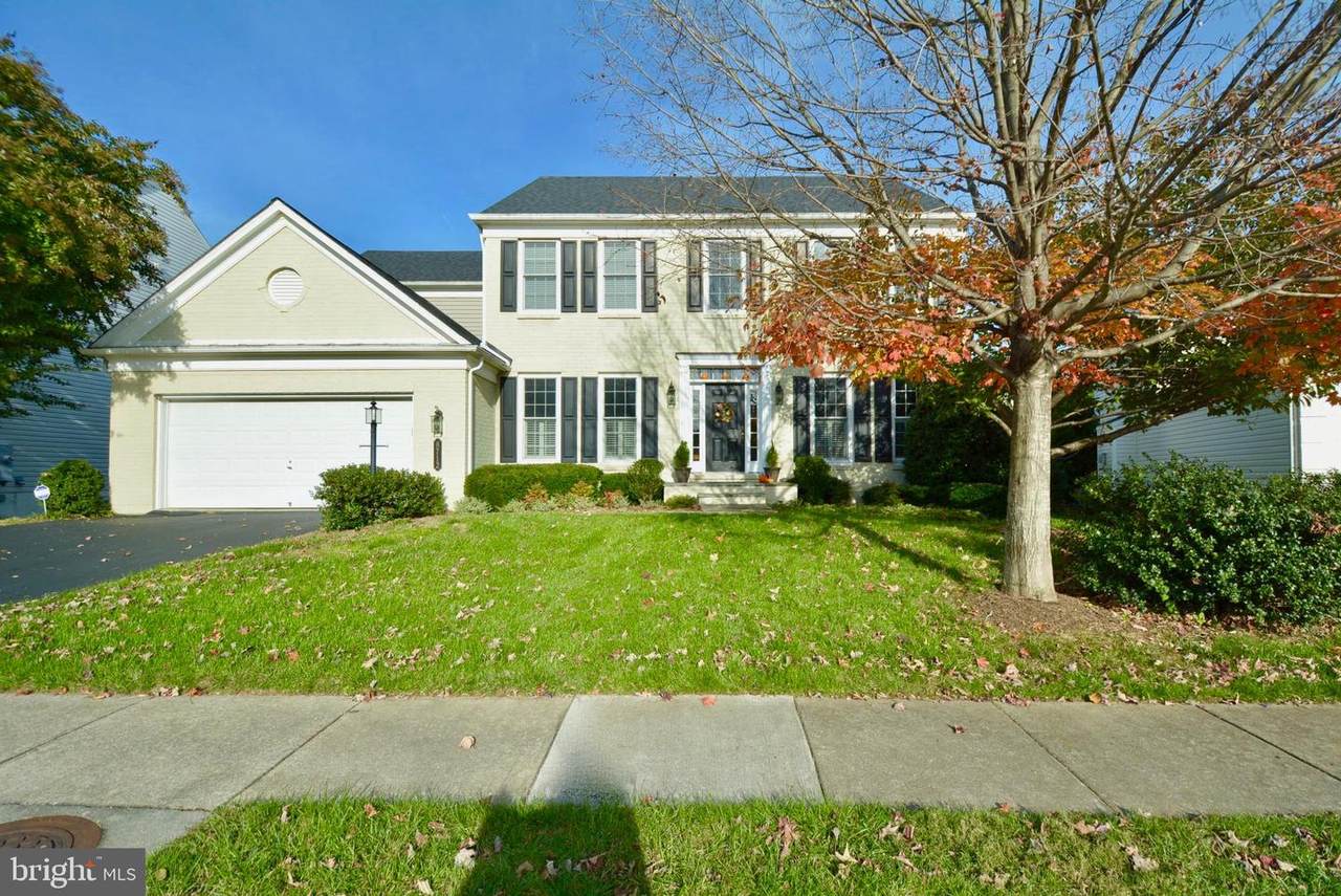 8712 Wild Prairie Rose Way - Photo 1