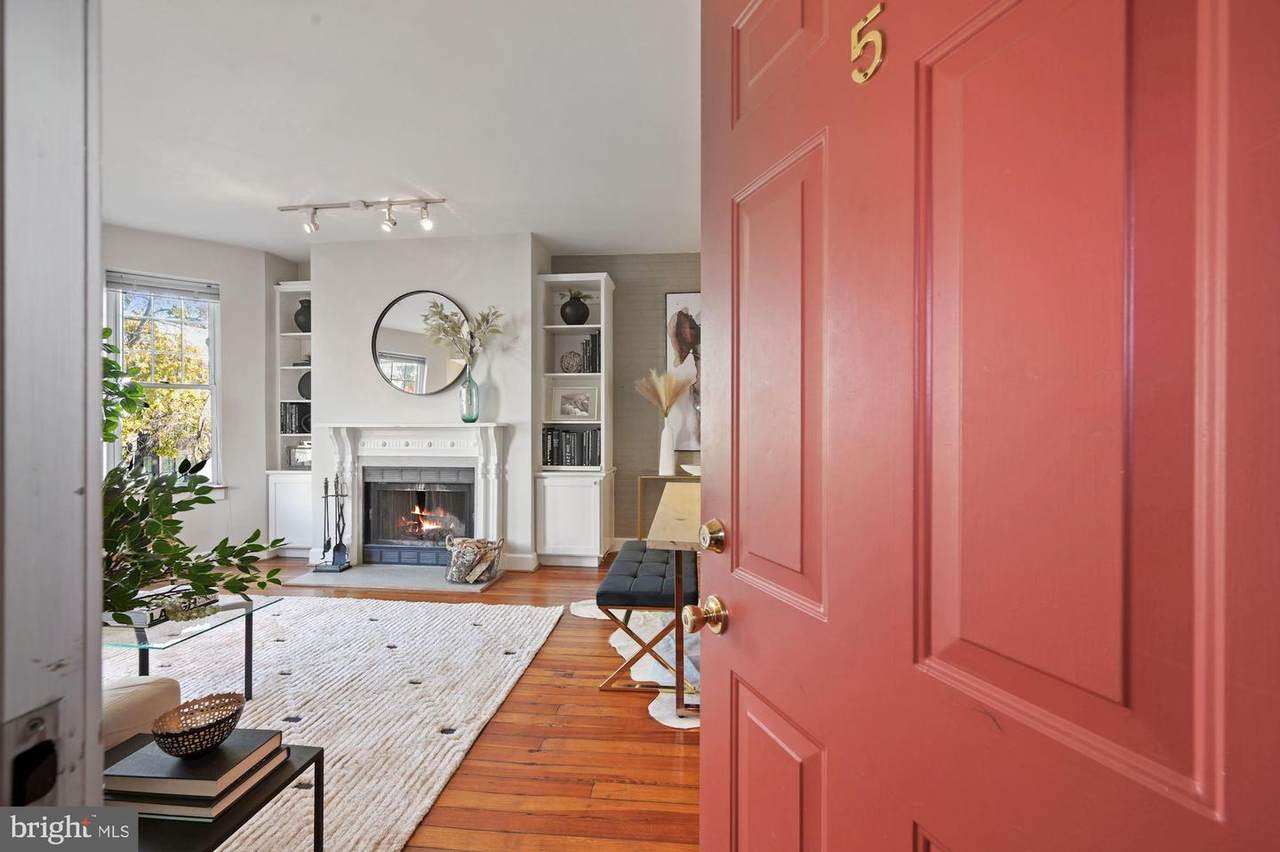 1320 R Street - Photo 1