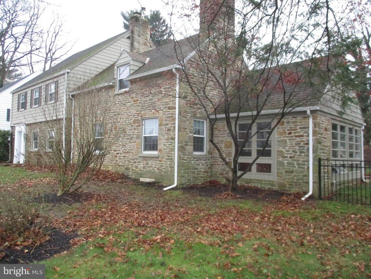 1336 Olive Street - Photo 1