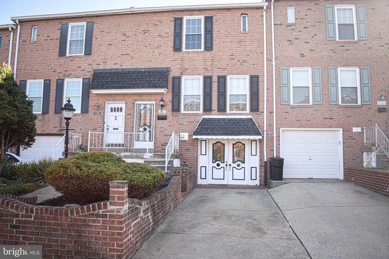 221 Greendale Road - Photo 1