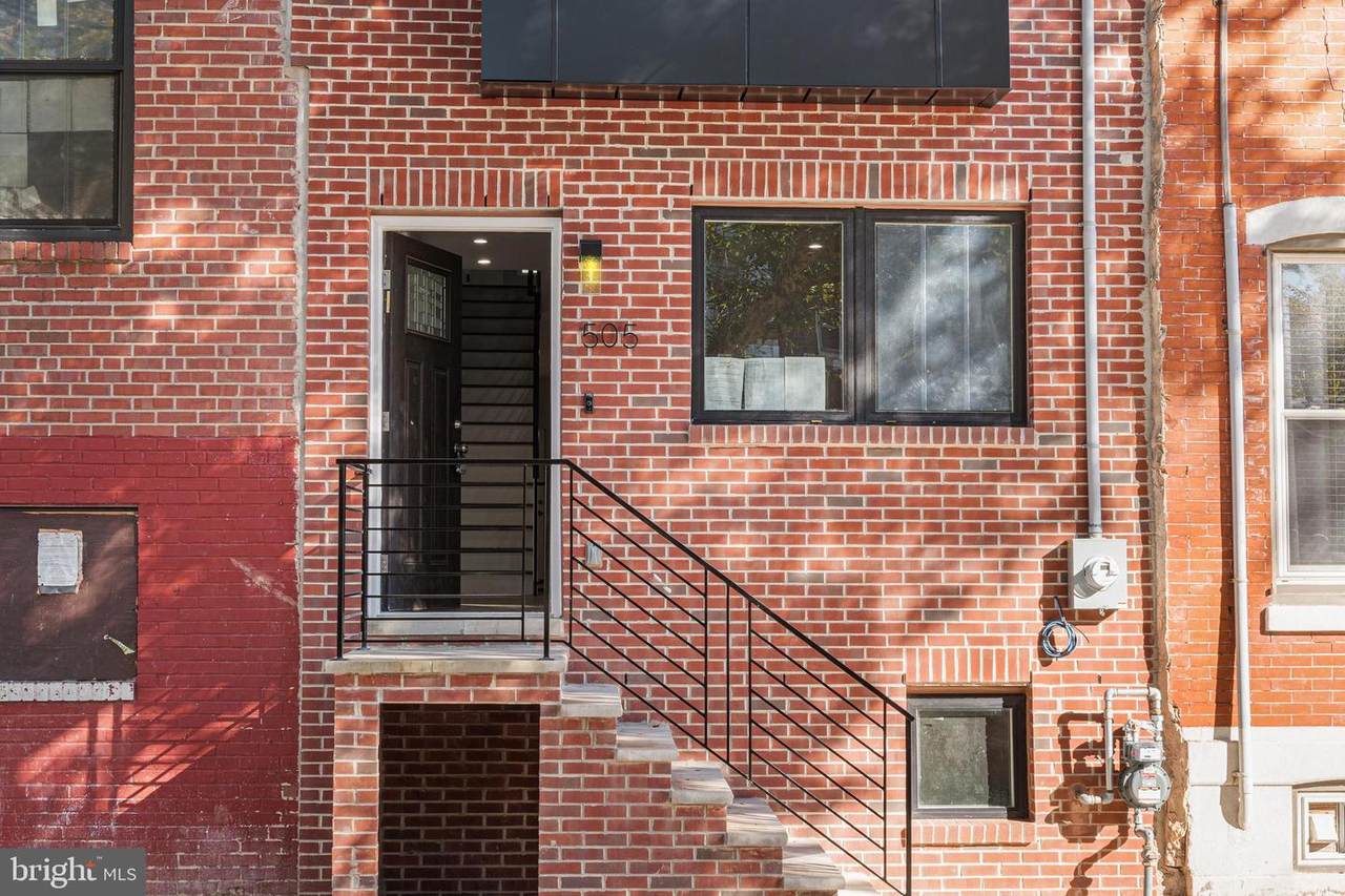 505 41ST Street - Photo 1