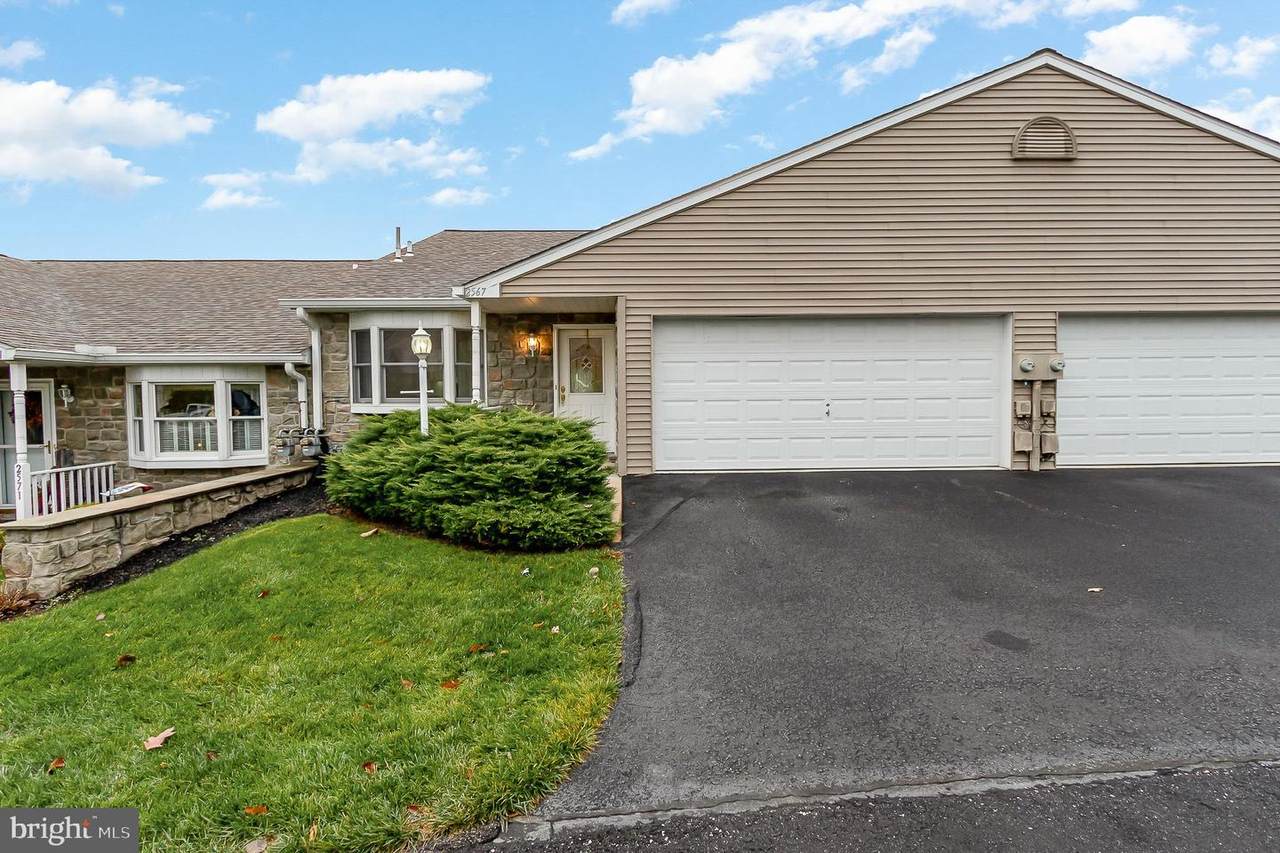 2567 Pin Oak Drive - Photo 1