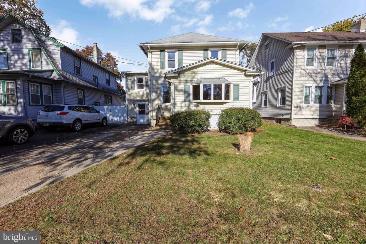6913 Collins Avenue - Photo 1