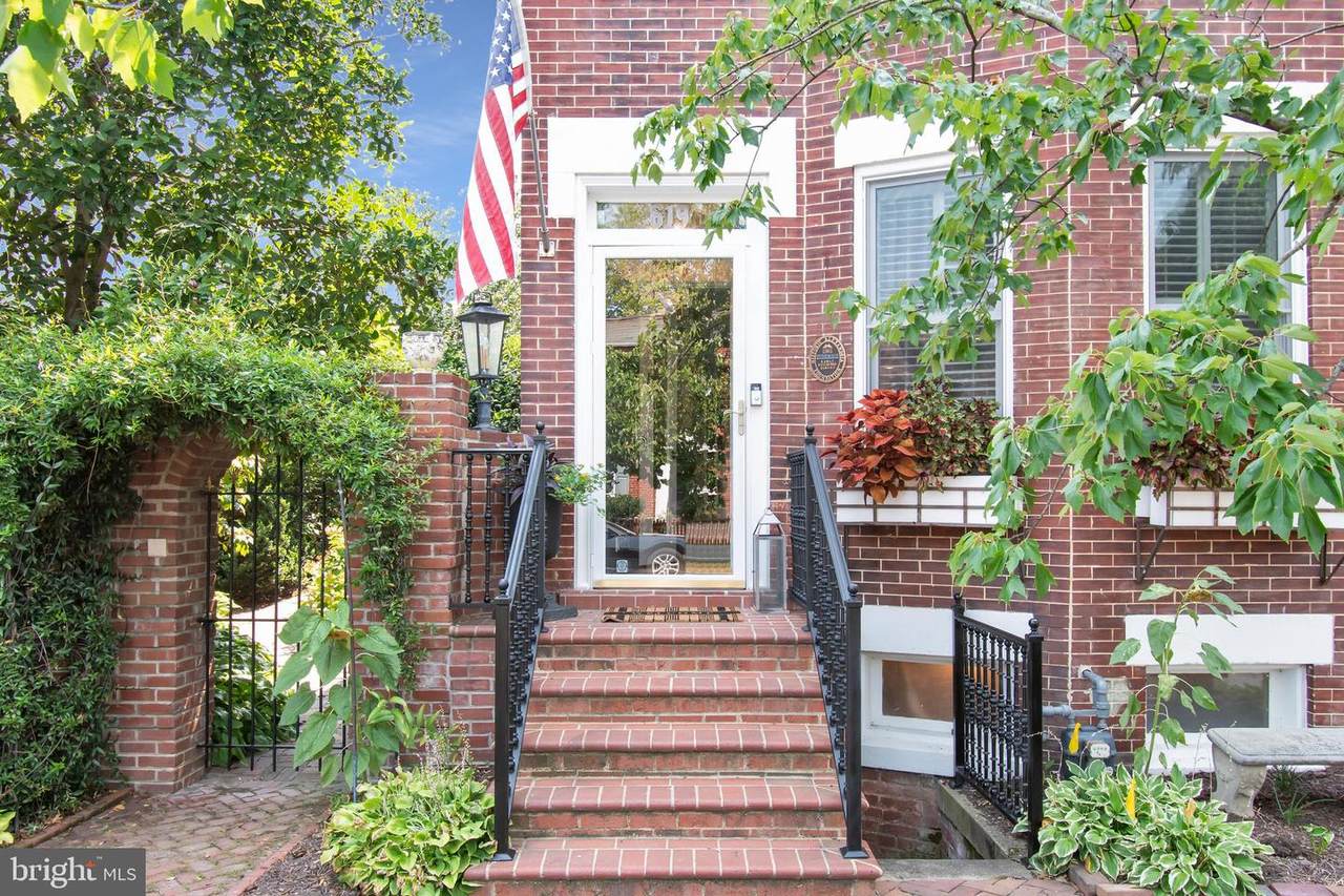 619 + 621 Columbus Street - Photo 1