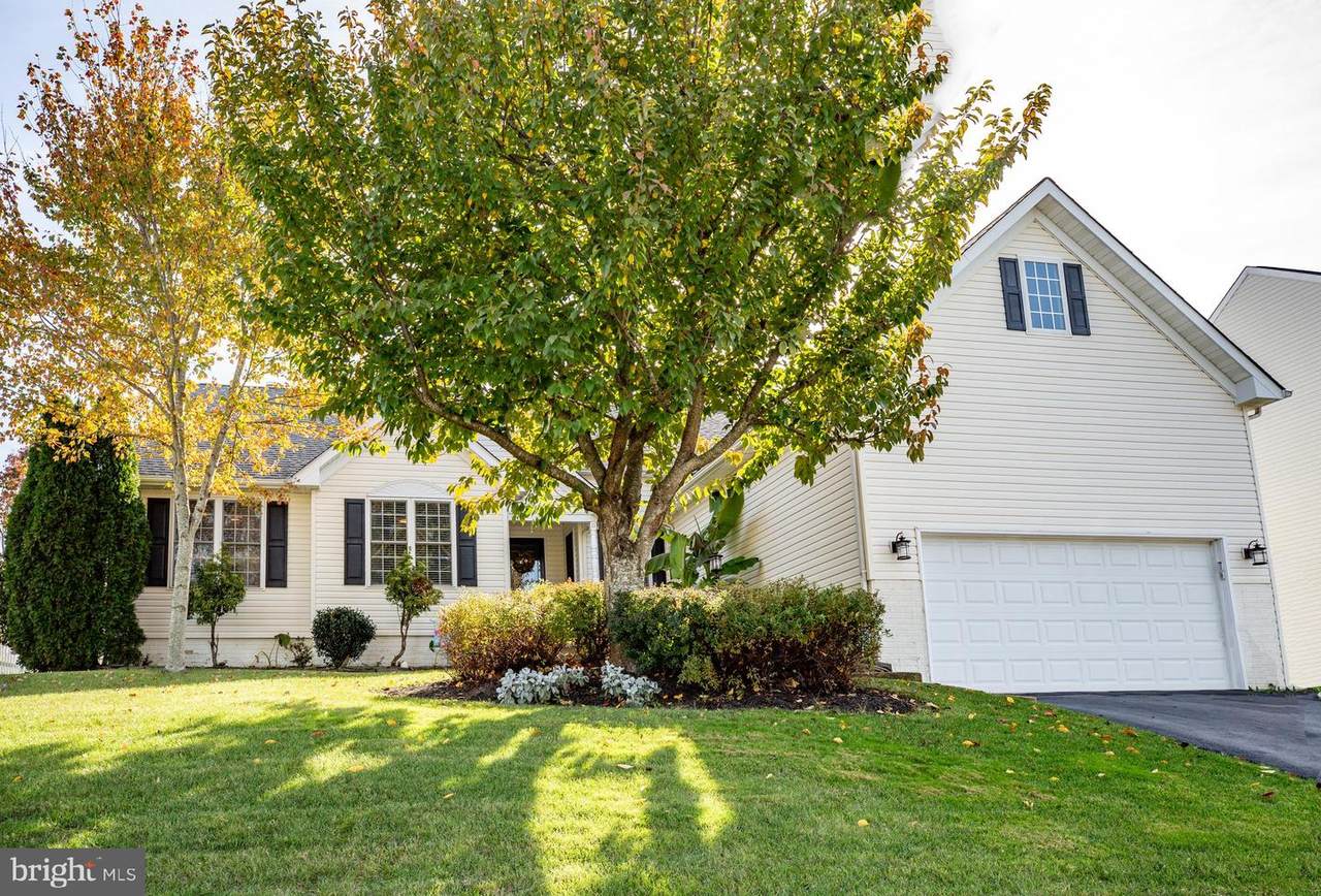 11 Rollingside Drive - Photo 1