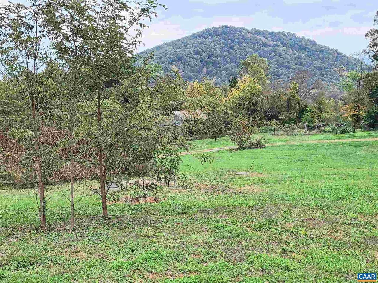 1725 Simmons Gap Rd - Photo 1