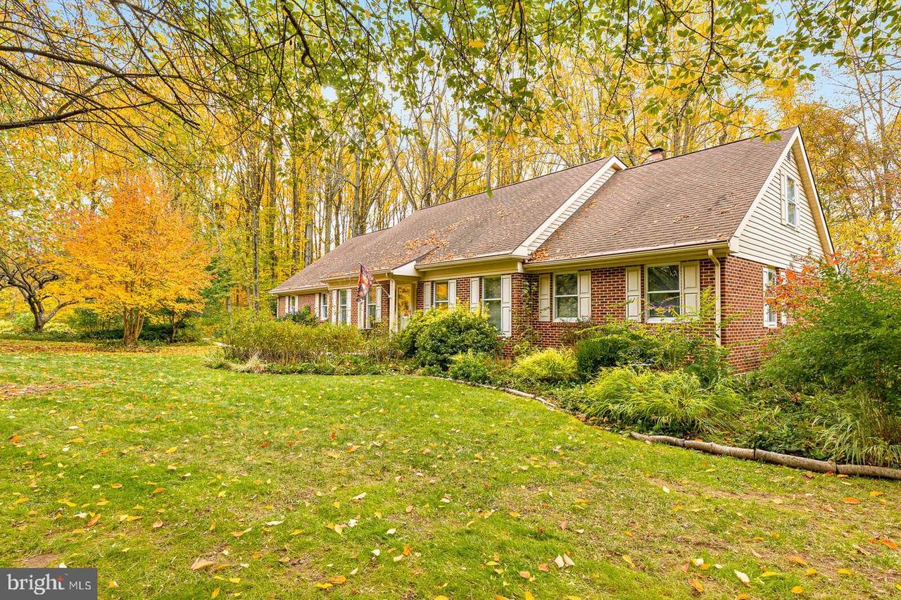 14 Larchmont Court - Photo 1