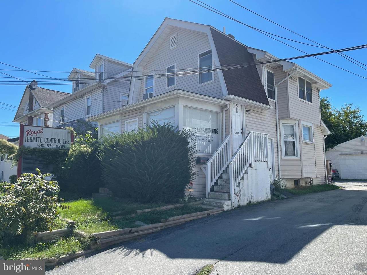 2610 Edgmont Avenue - Photo 1