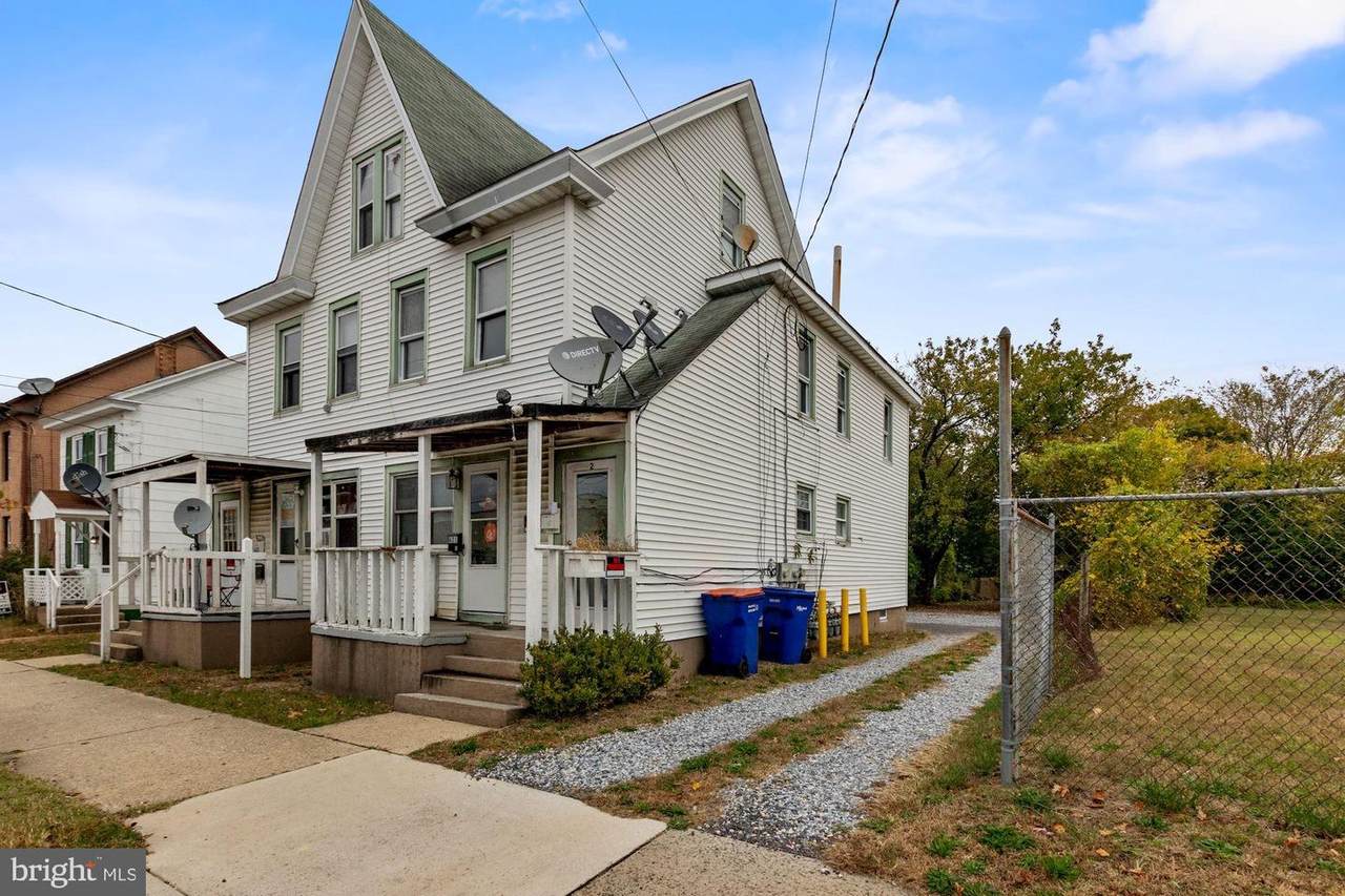 621-623 2ND Street - Photo 1