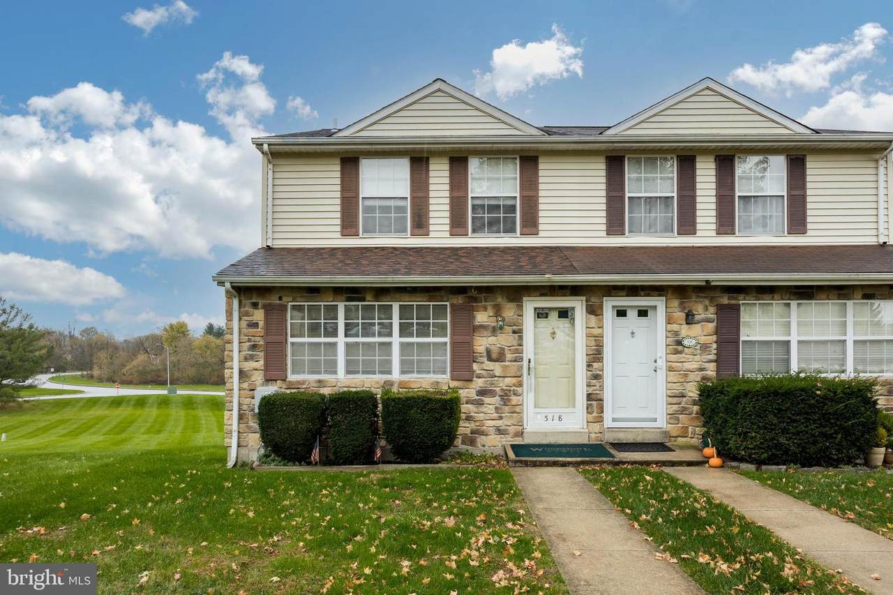 518 Lancaster Court - Photo 1