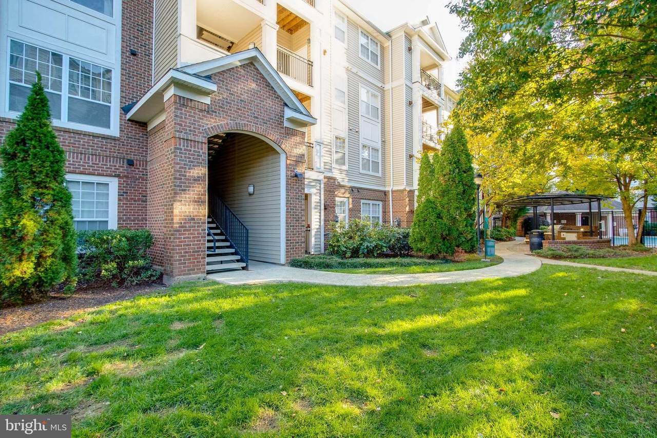 12949 Centre Park Circle - Photo 1