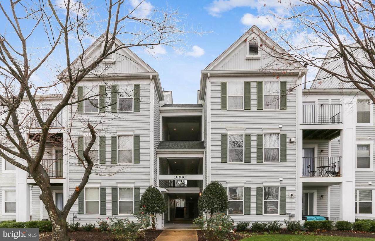 10010 Vanderbilt Circle - Photo 1