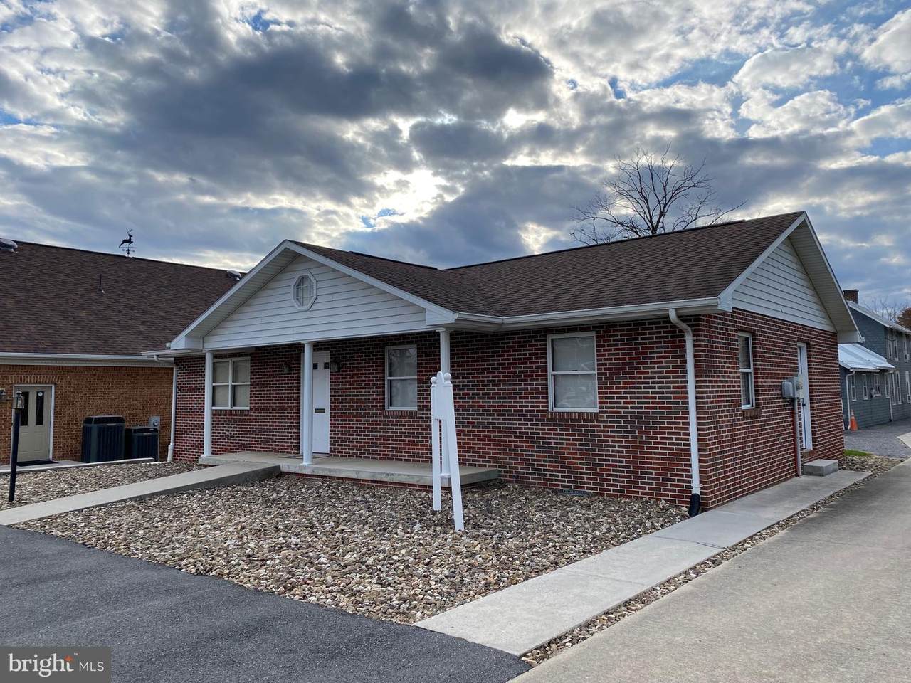 55 Deadrick Lane - Photo 1