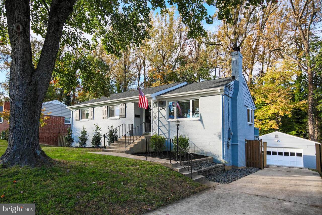 7306 Jervis Street - Photo 1