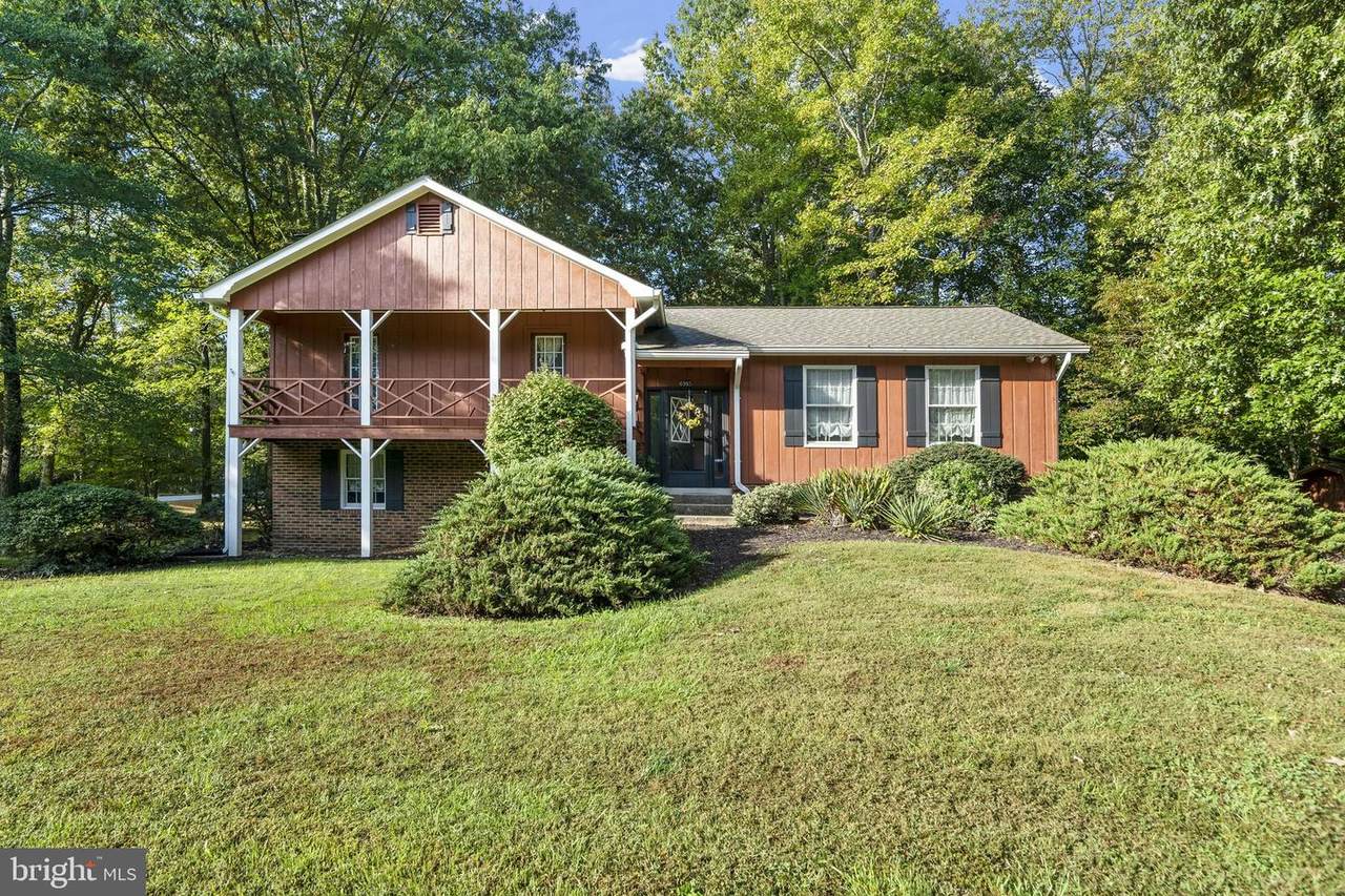 6985 Ellenwood Court - Photo 1