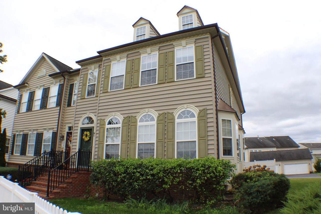 212 Village Center Boulevard - Photo 1