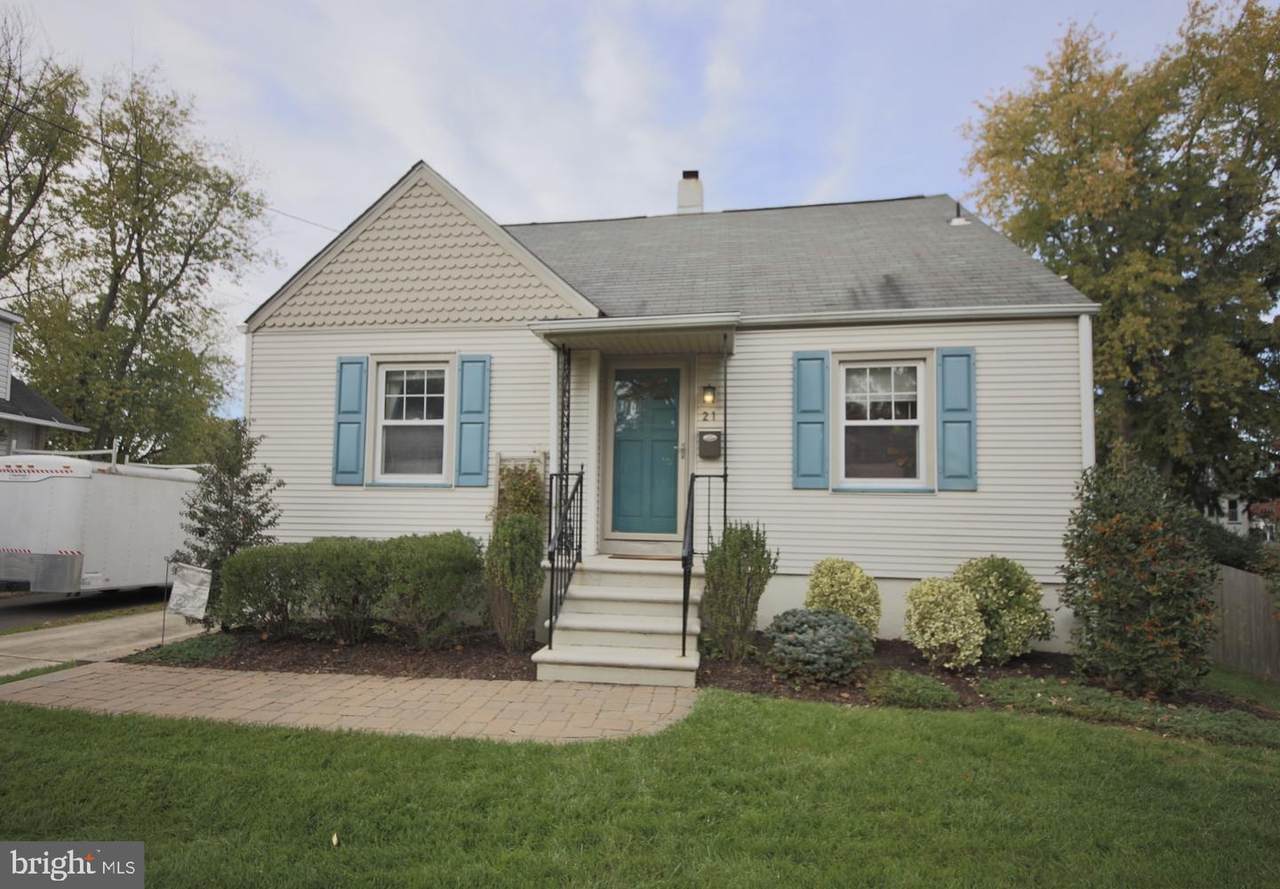 21 Locust Avenue - Photo 1
