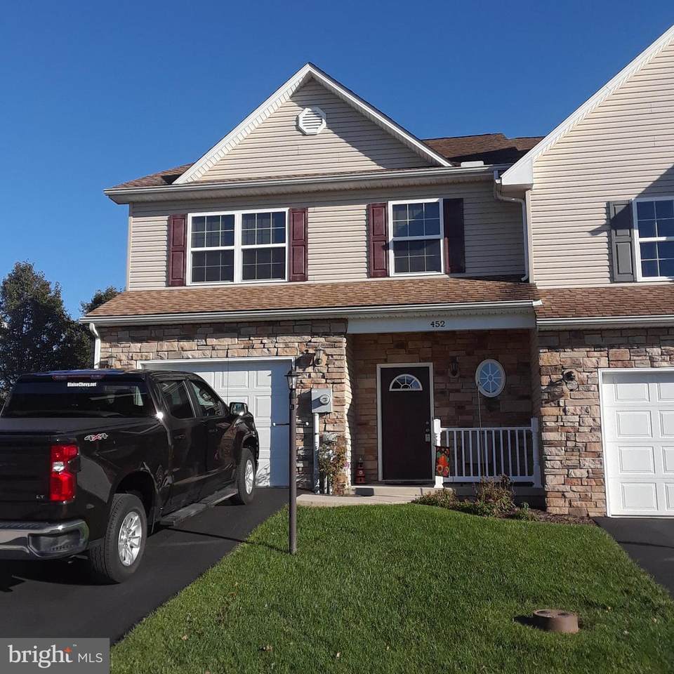 452 Frick Avenue - Photo 1