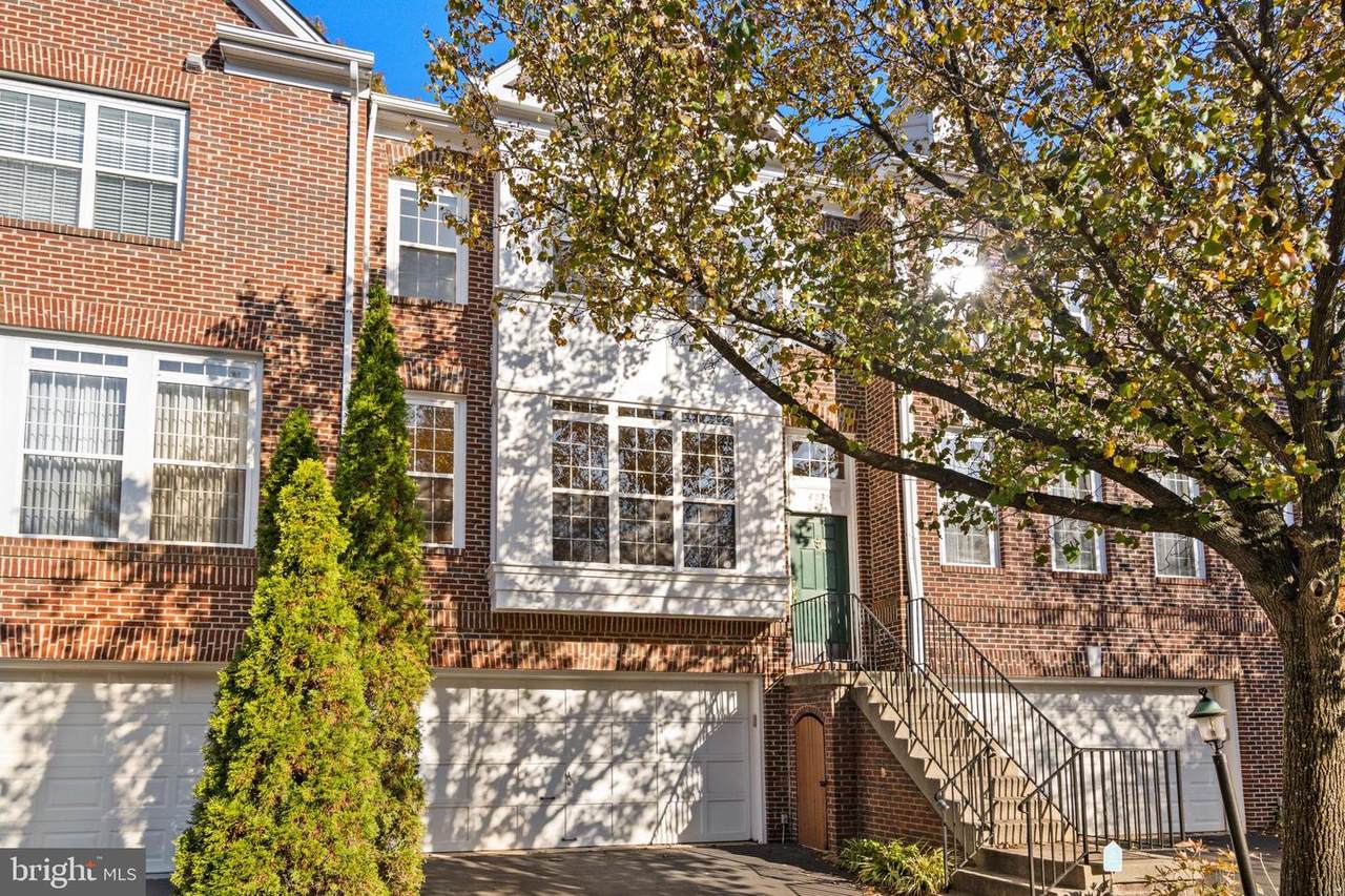 4739 Thornbury Drive - Photo 1