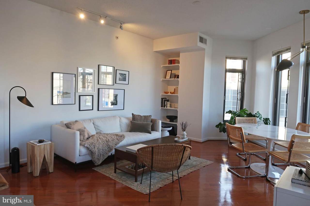 1390 Kenyon Street - Photo 1
