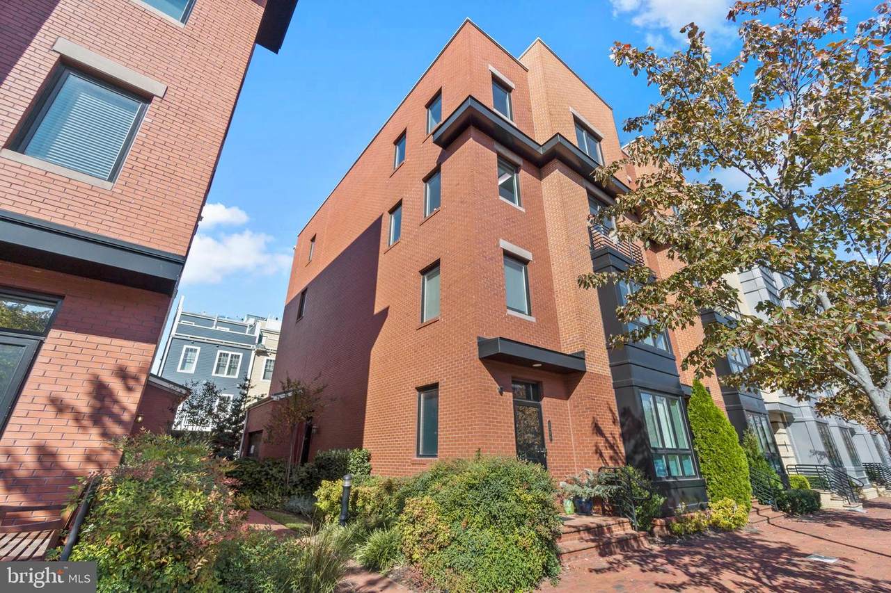 1304 Main Line Blvd - Photo 1