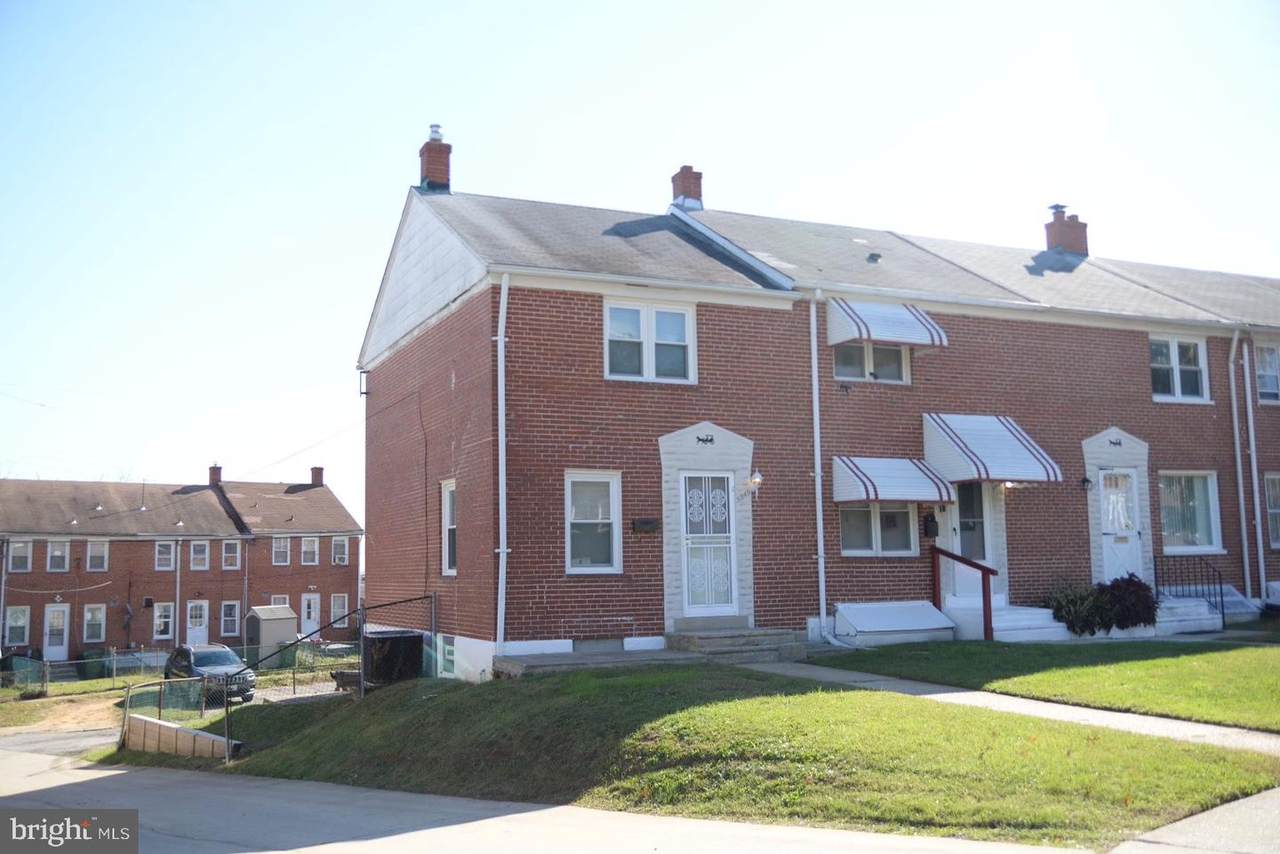 5549 Midwood Avenue - Photo 1