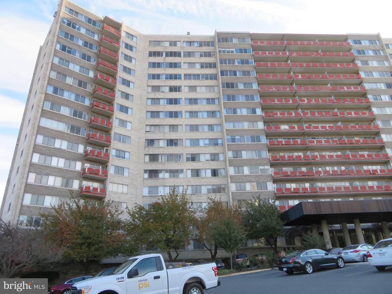 5340 Holmes Run Parkway - Photo 1