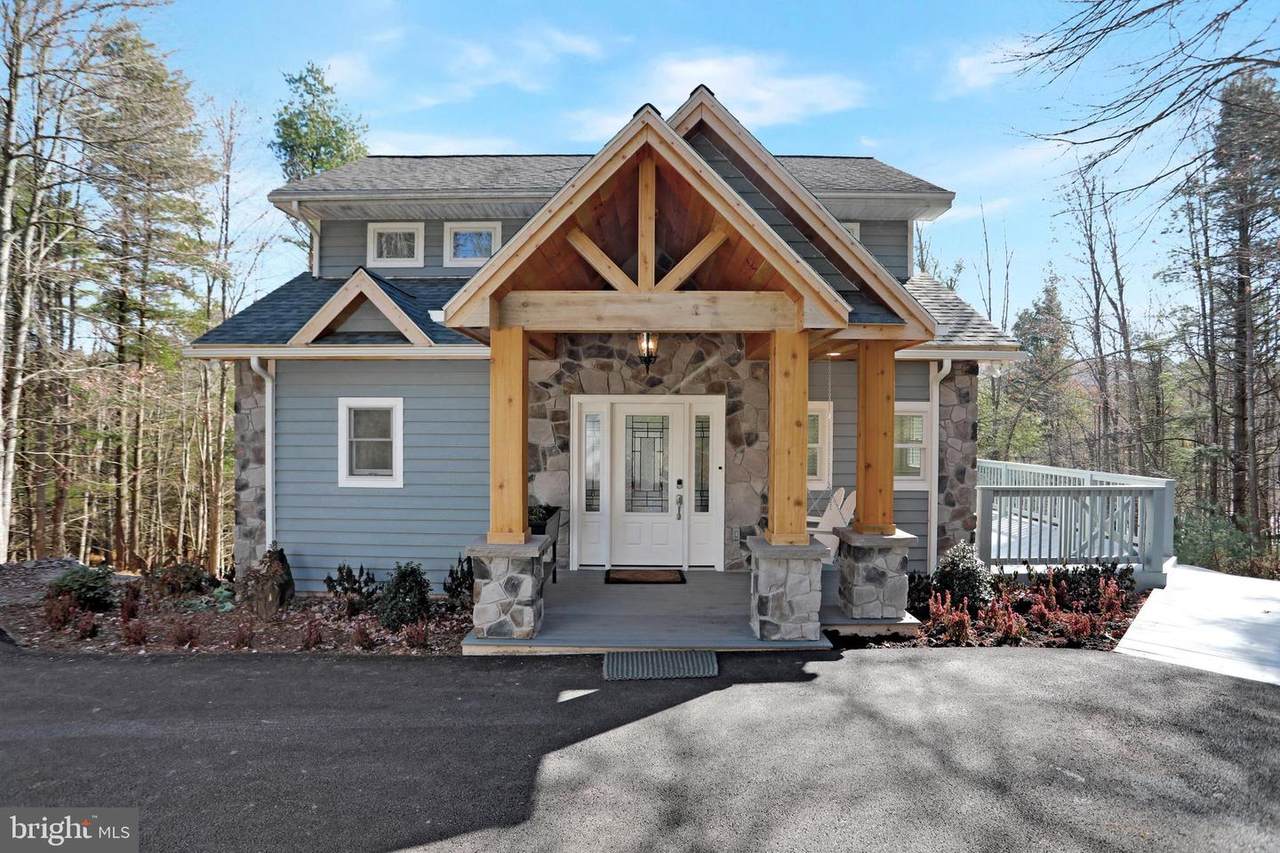 245 Hines Drive - Photo 1