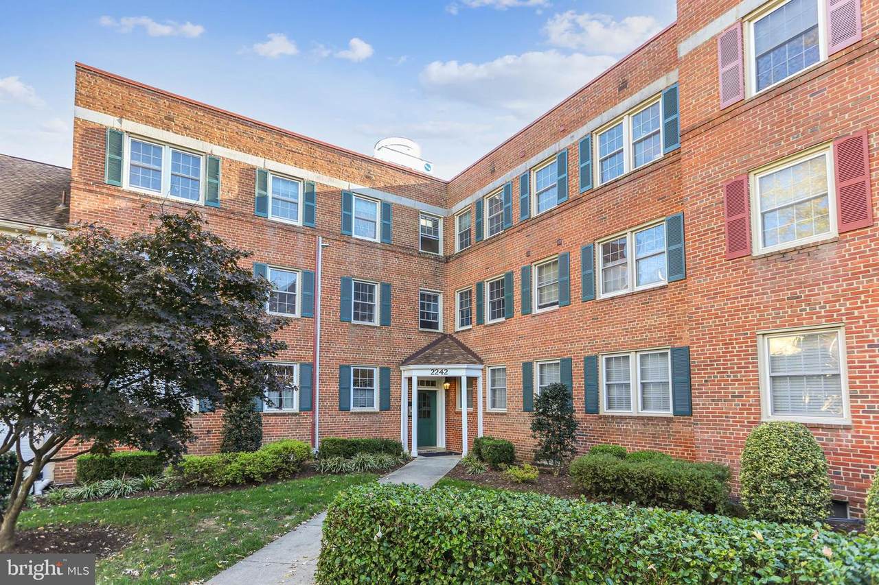 2242 Washington Avenue - Photo 1