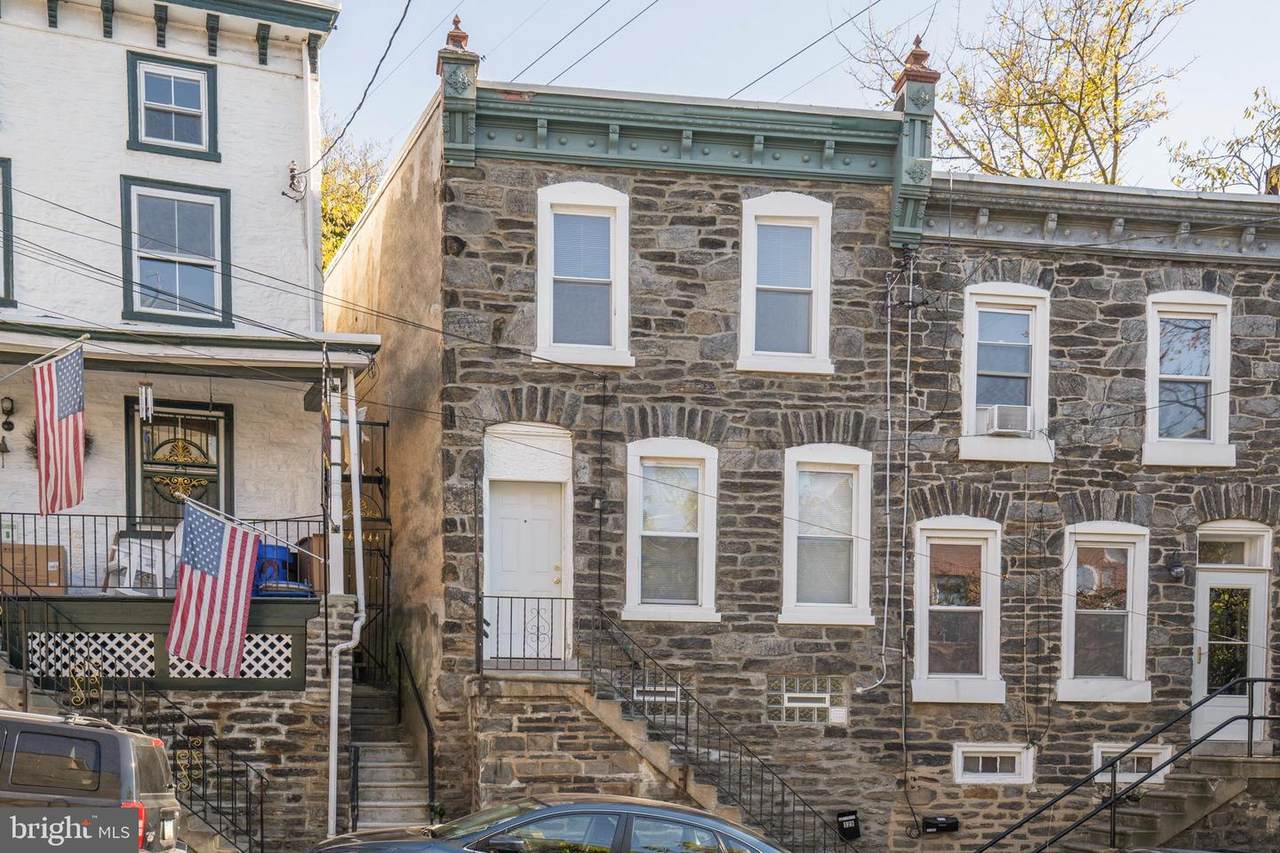 125 Green Lane - Photo 1