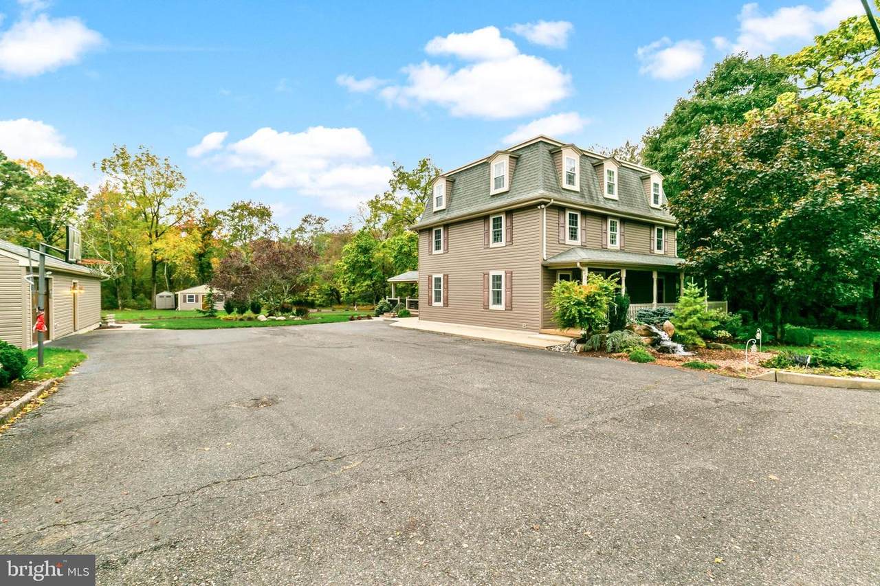 150 Berlin Road - Photo 1