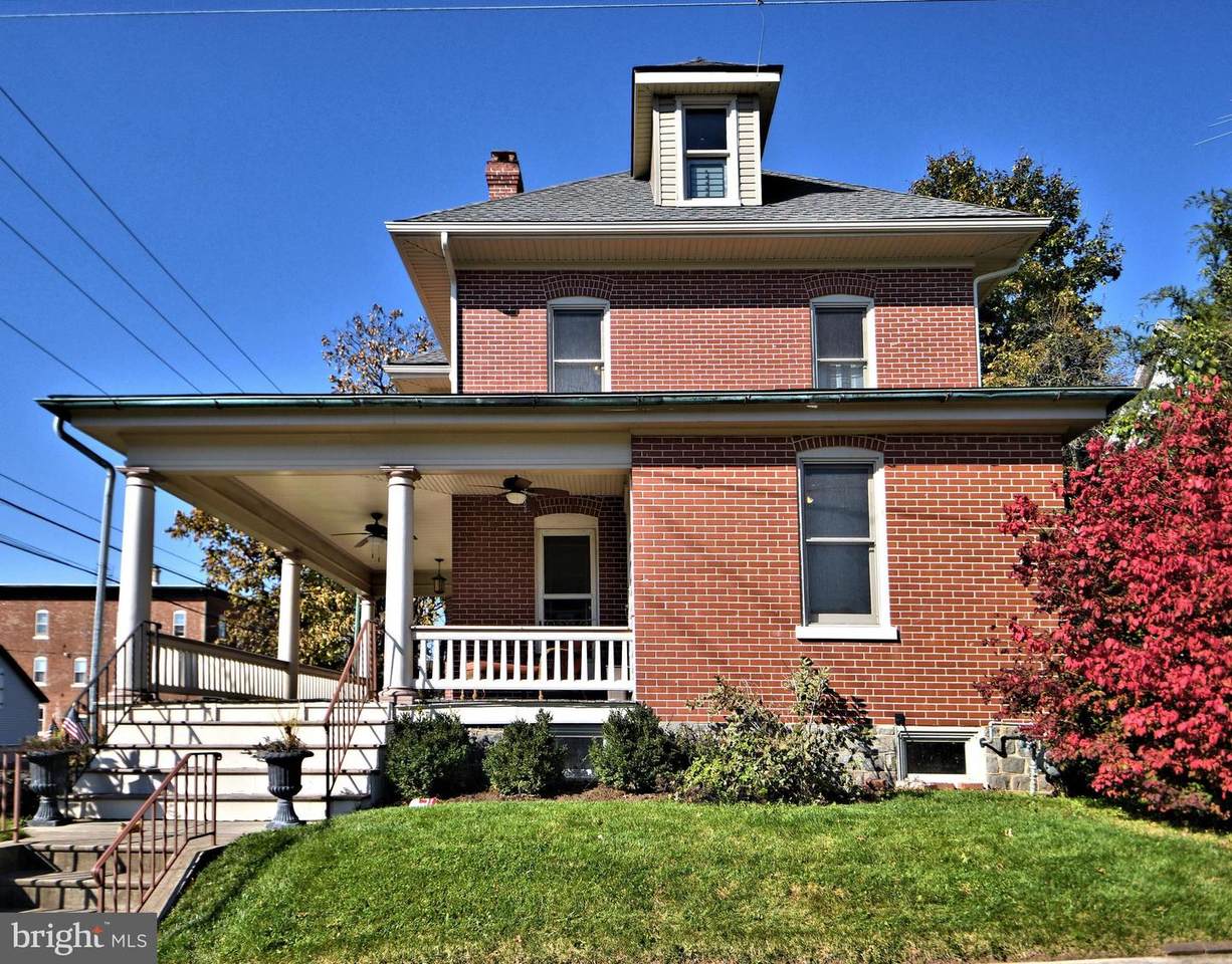 401 Chestnut Street - Photo 1