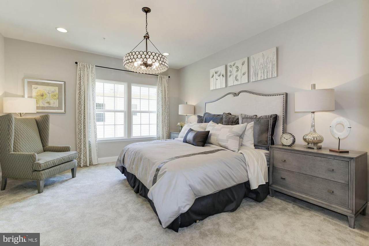2044 Sugar Maple Square - Photo 1