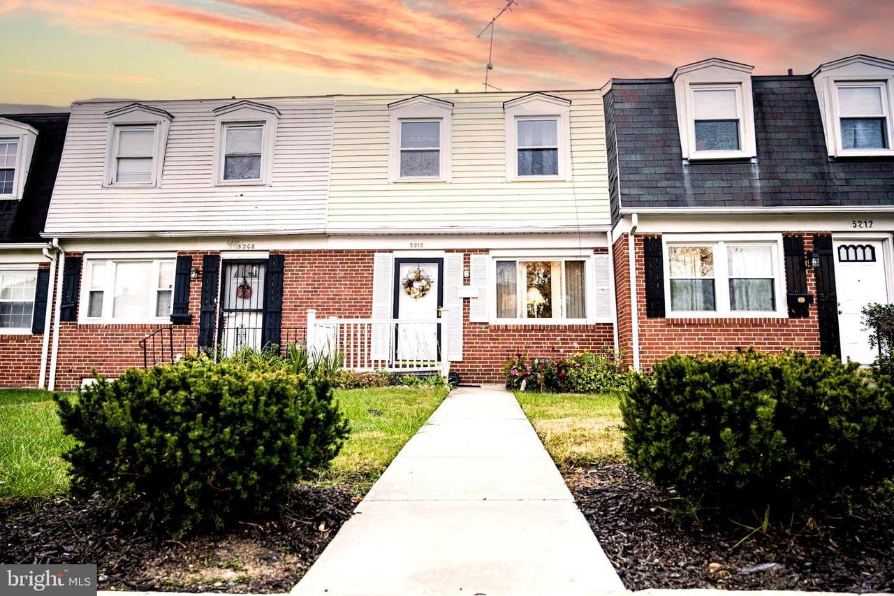 5210 Darien Road - Photo 1