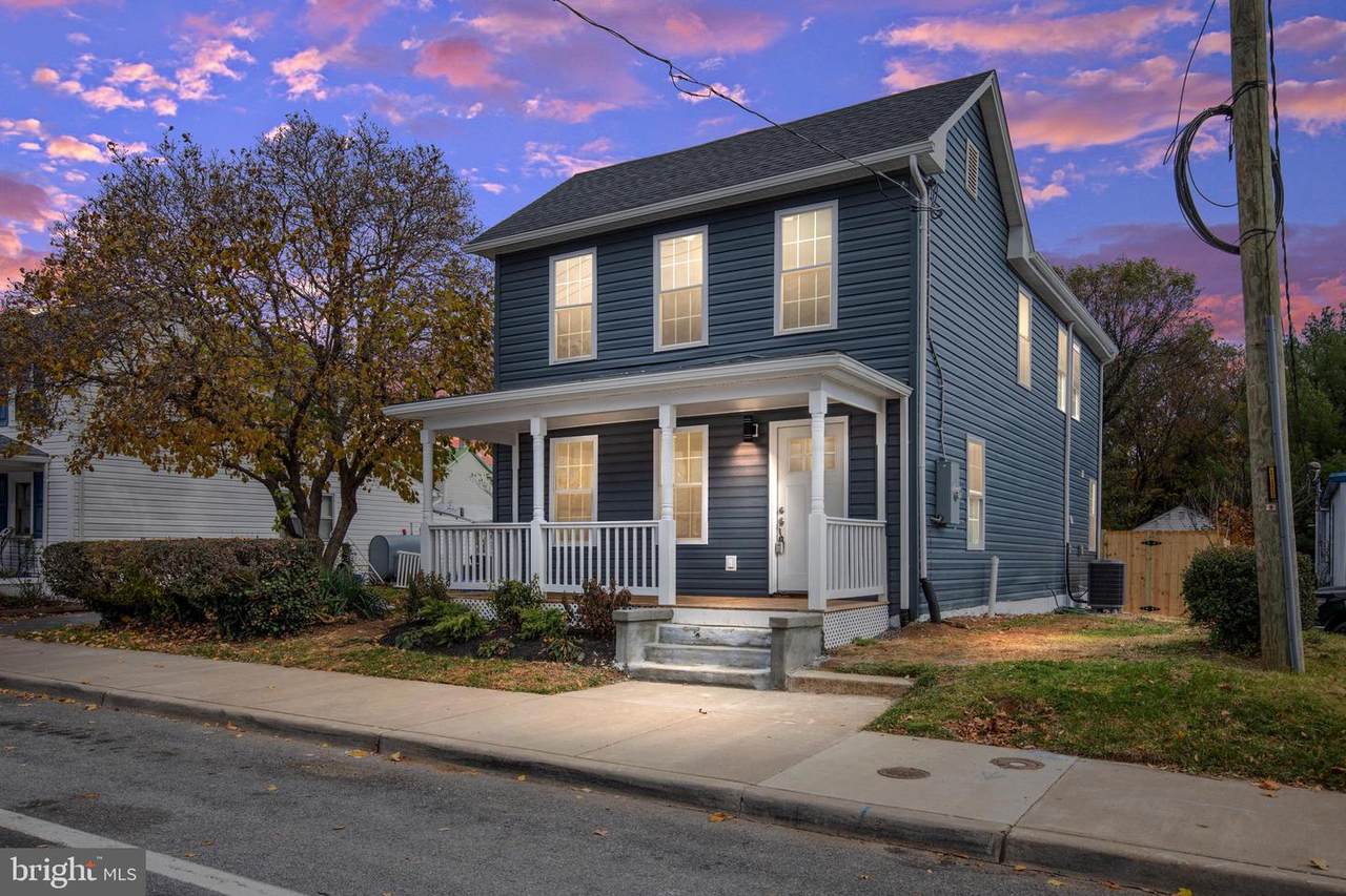 1110 Loudoun Street - Photo 1