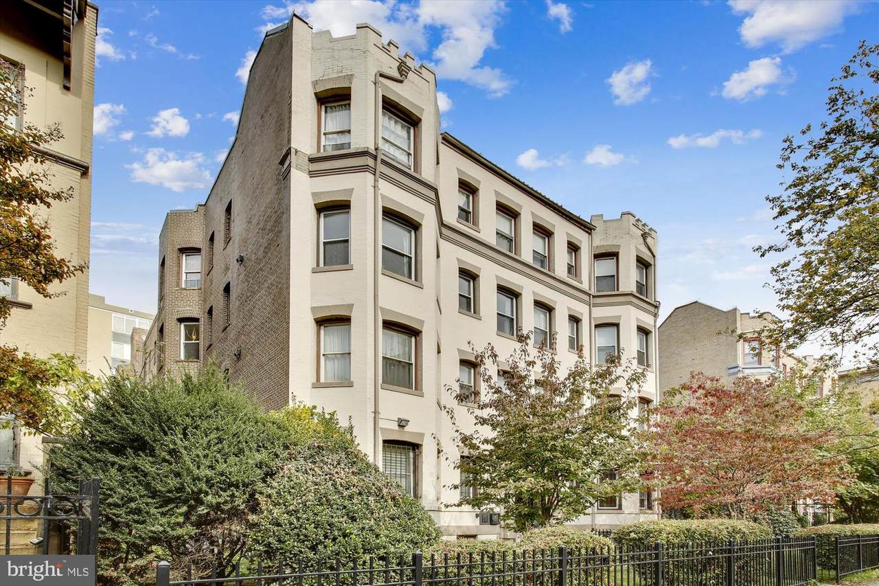 1421 Columbia Road - Photo 1