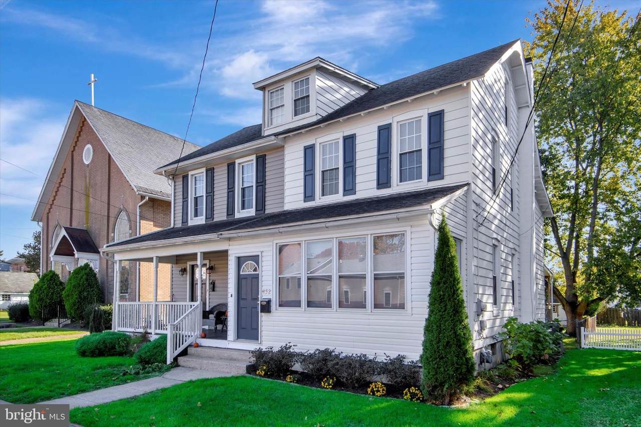 452 Broad Street - Photo 1