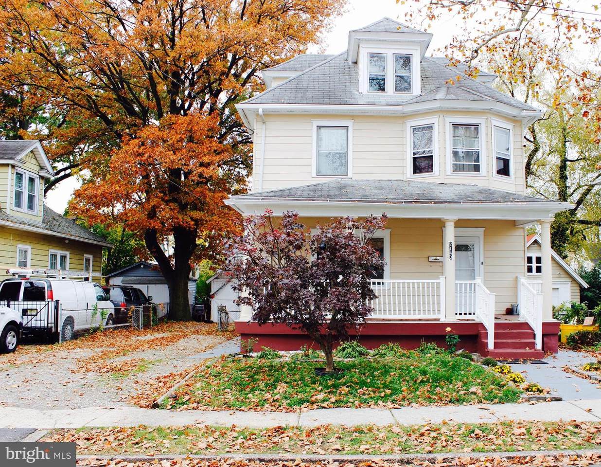 2143 43RD Street - Photo 1
