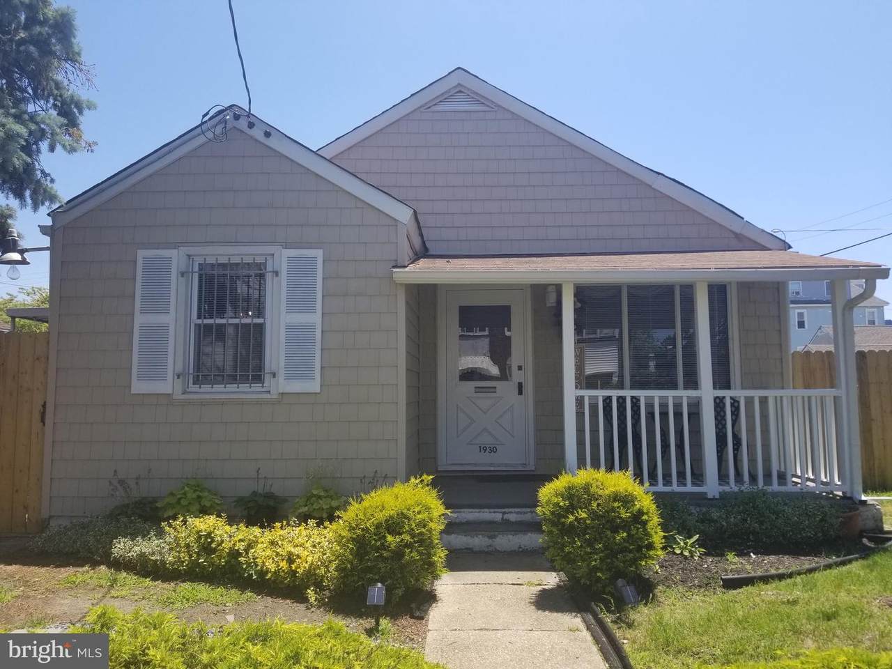1930 Blaine Avenue - Photo 1
