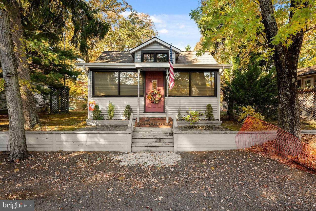 182 Taunton Boulevard - Photo 1