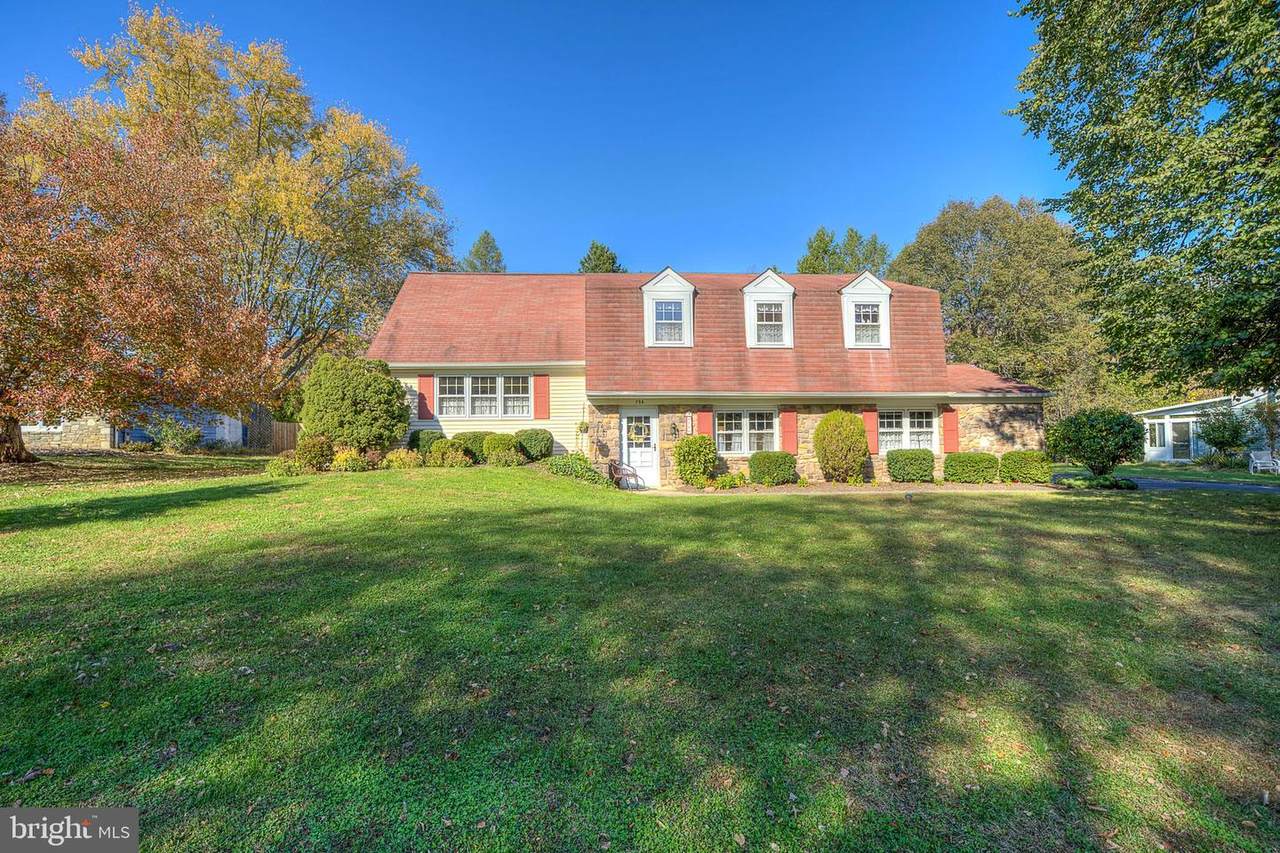 756 Gordon Drive - Photo 1