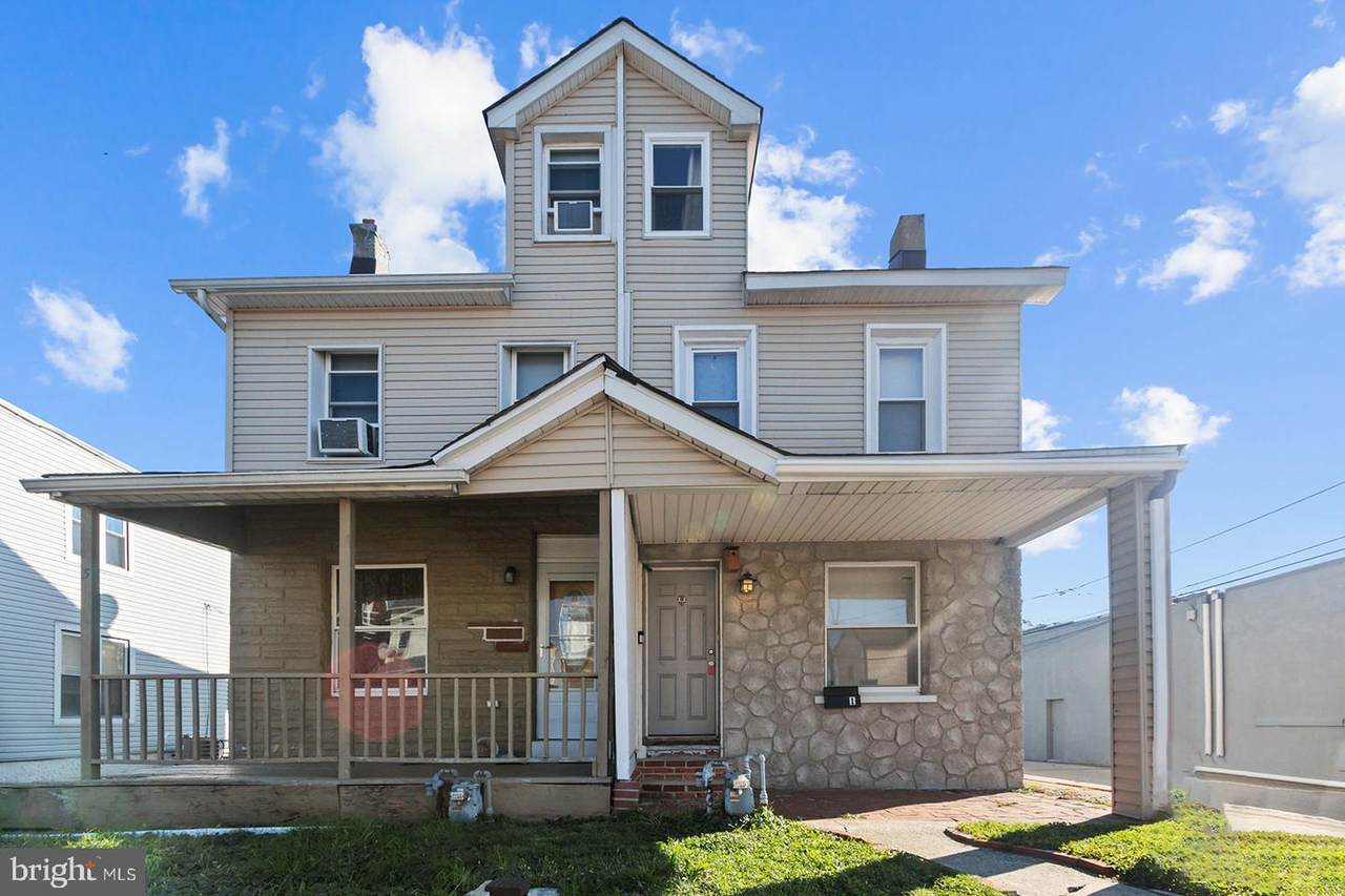 1 9TH Street - Photo 1