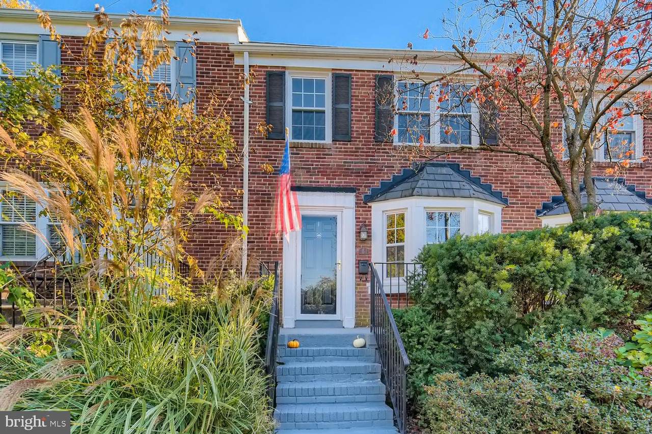 151 Stevenson Lane - Photo 1