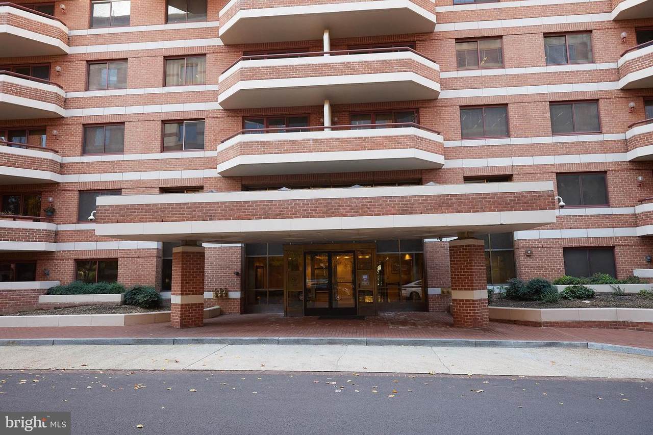 2301 N Street - Photo 1