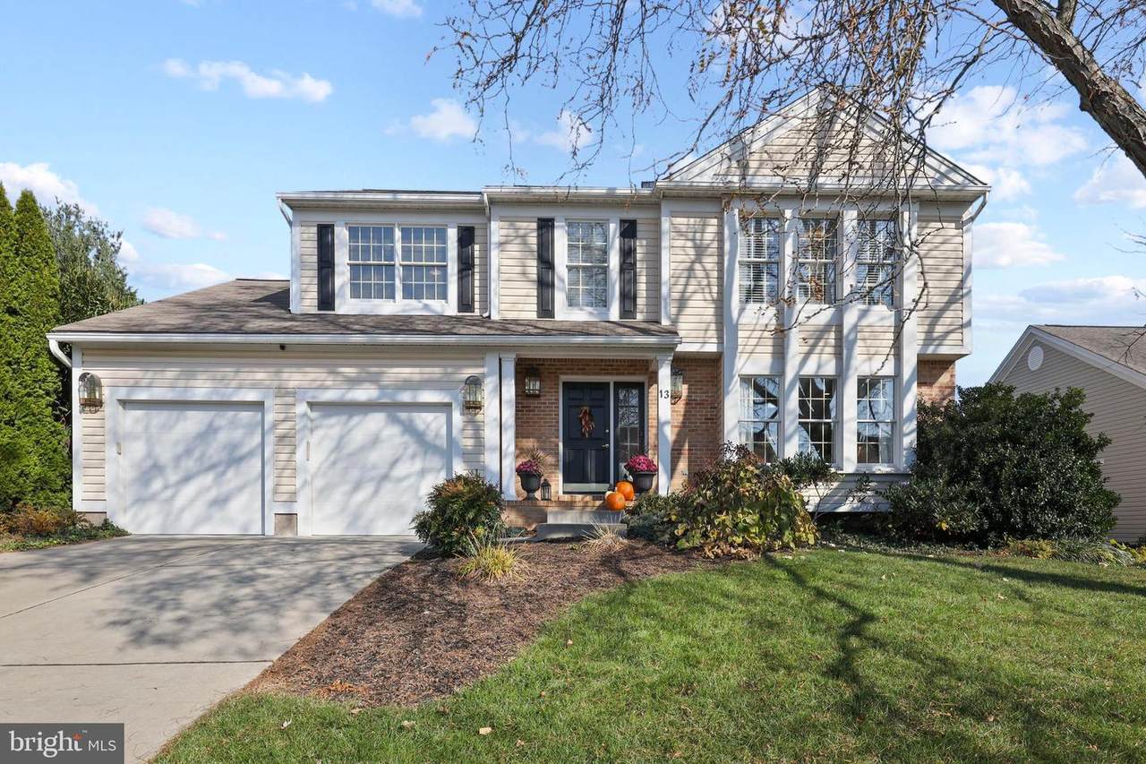 13 Summer Fields Court - Photo 1