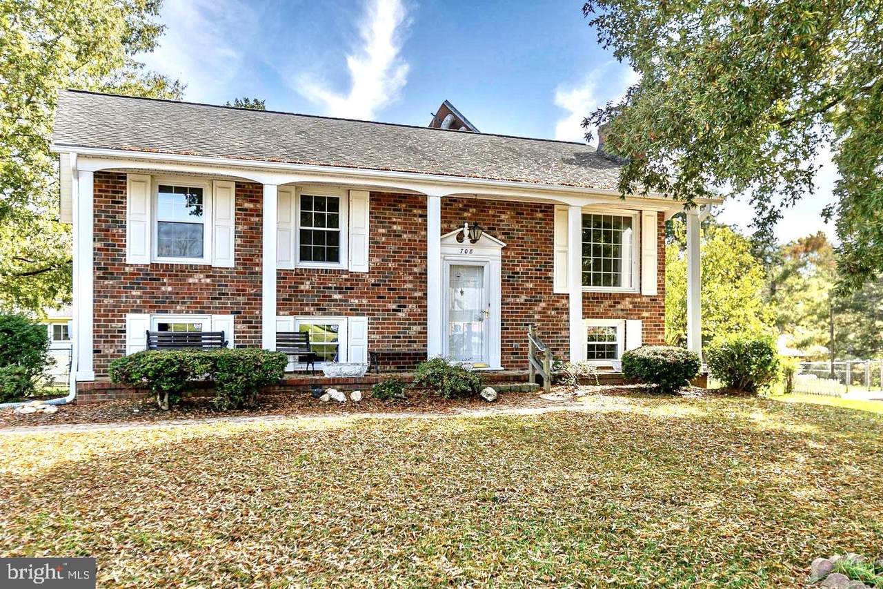 708 Bourne Street - Photo 1