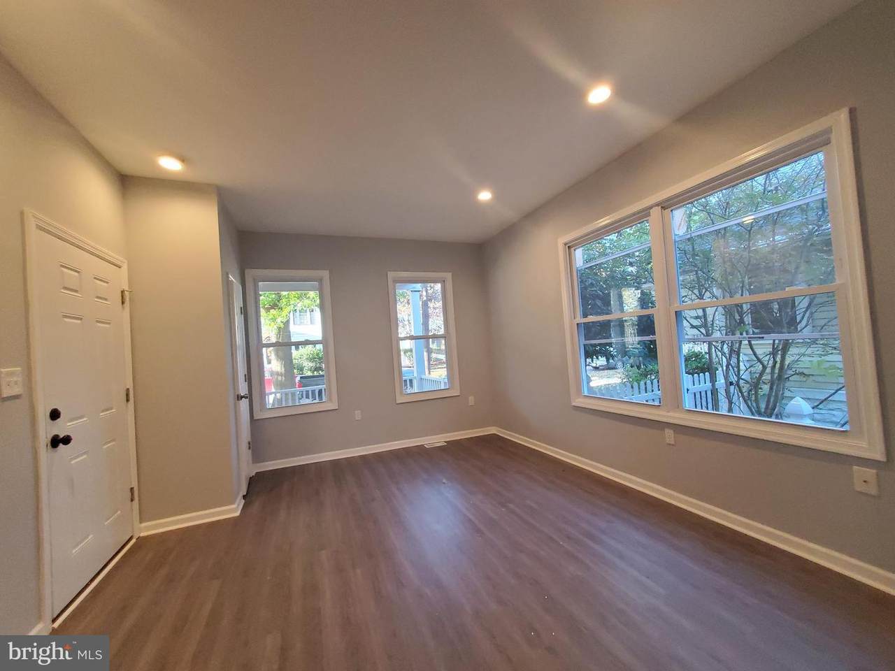 102 Ridgway Street - Photo 1