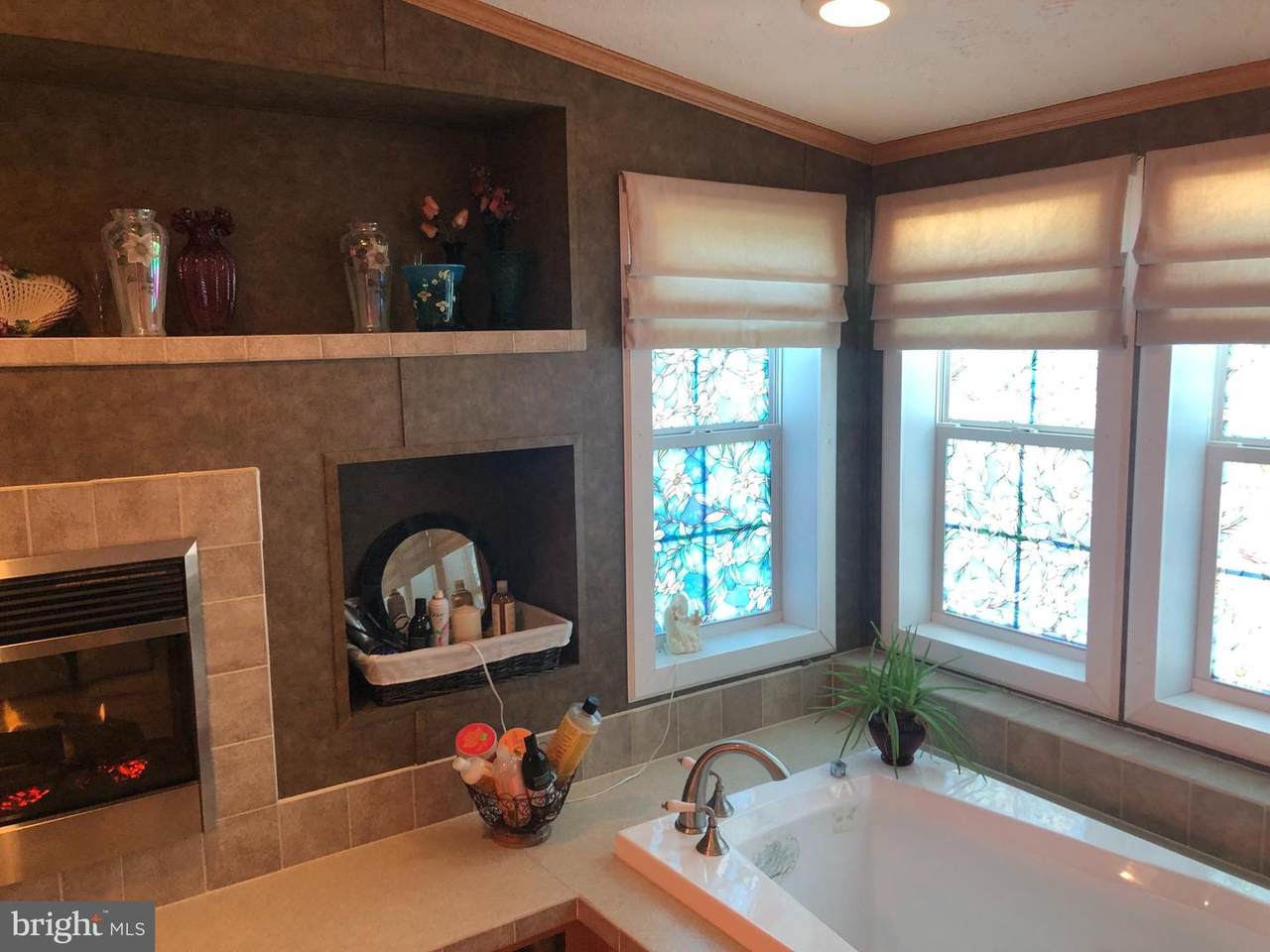 172 Tyler Street - Photo 1